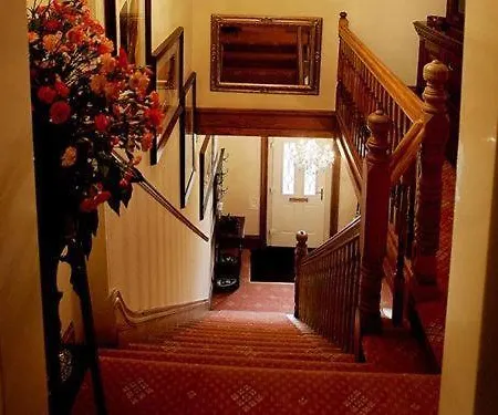 Hostel Chinthurst *